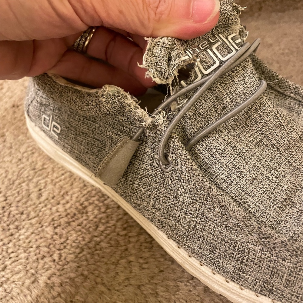 Youth size 6 Hey Dudes